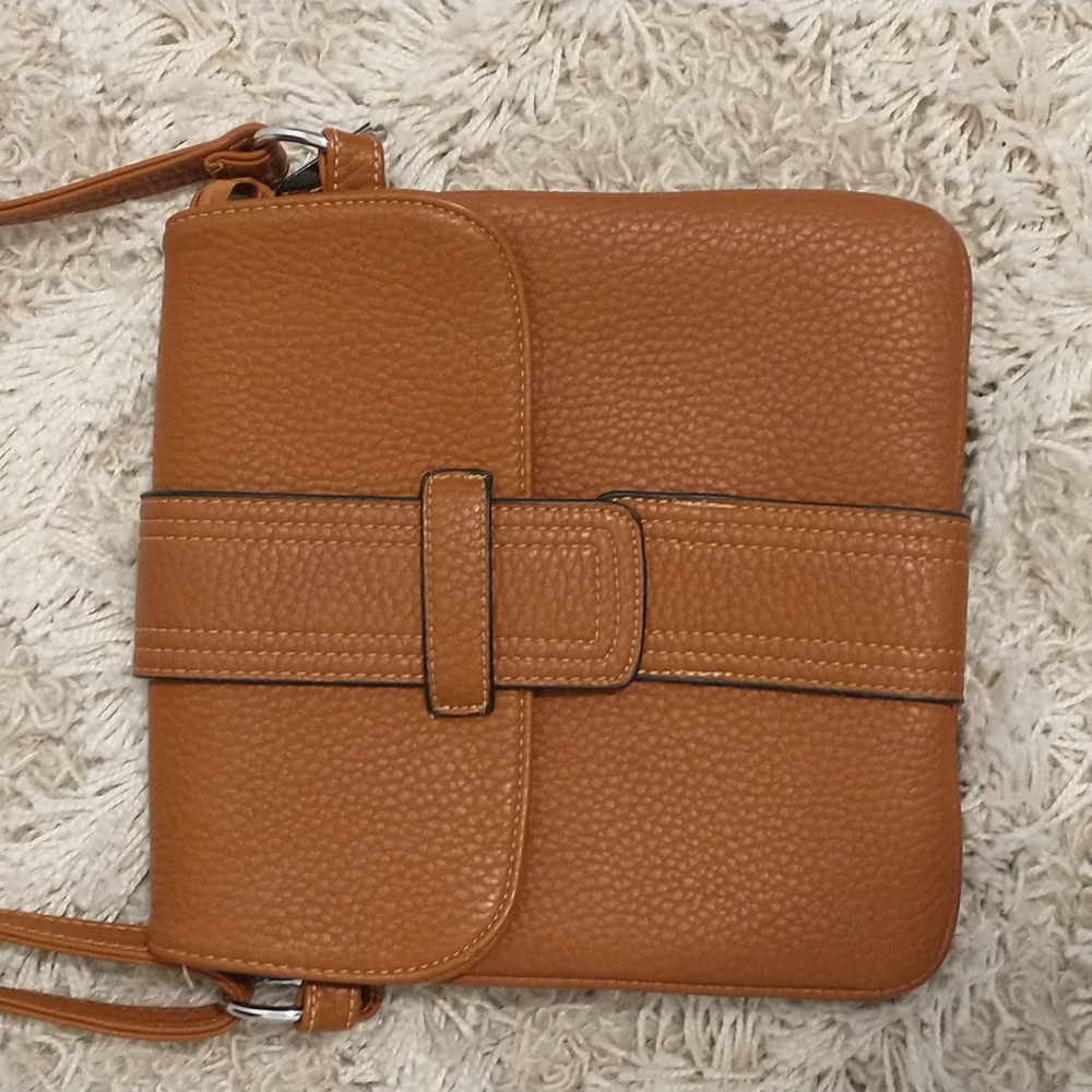 Noatd Camel Brown Crossbody Handbag - Picture 2 of 11